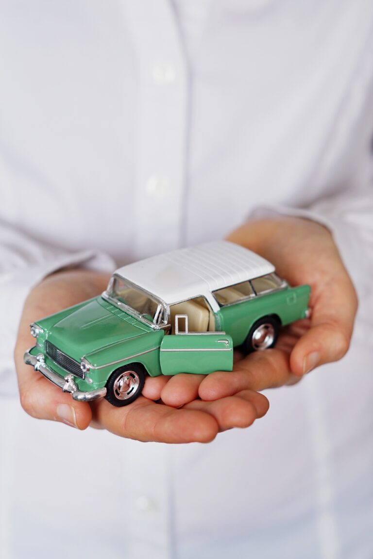 The Benefits of Bundling Insurance Policies: Save on Your Premiums